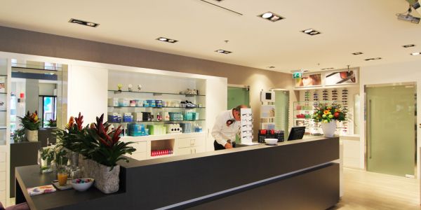 Arjen Reas Architecten - Optic Store Zoetermeer